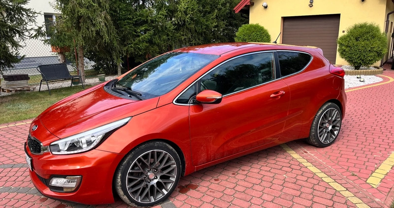 Kia Ceed cena 32990 przebieg: 190000, rok produkcji 2013 z Blachownia małe 46